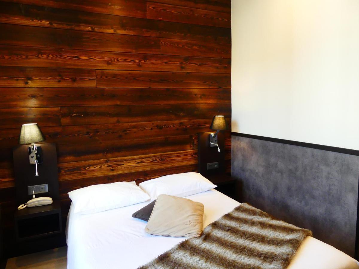 ג'רארדמר Logis Hotel Des Bains מראה חיצוני תמונה