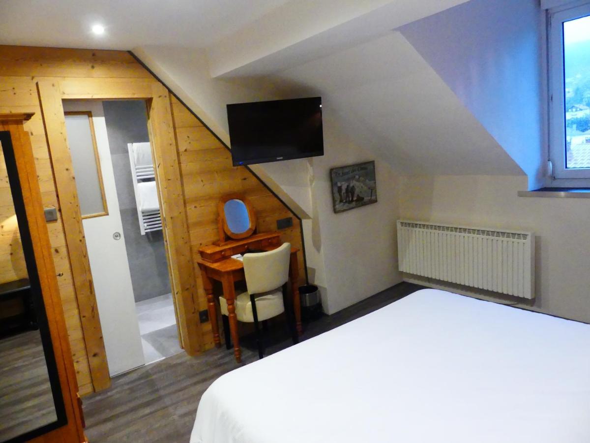 ג'רארדמר Logis Hotel Des Bains מראה חיצוני תמונה