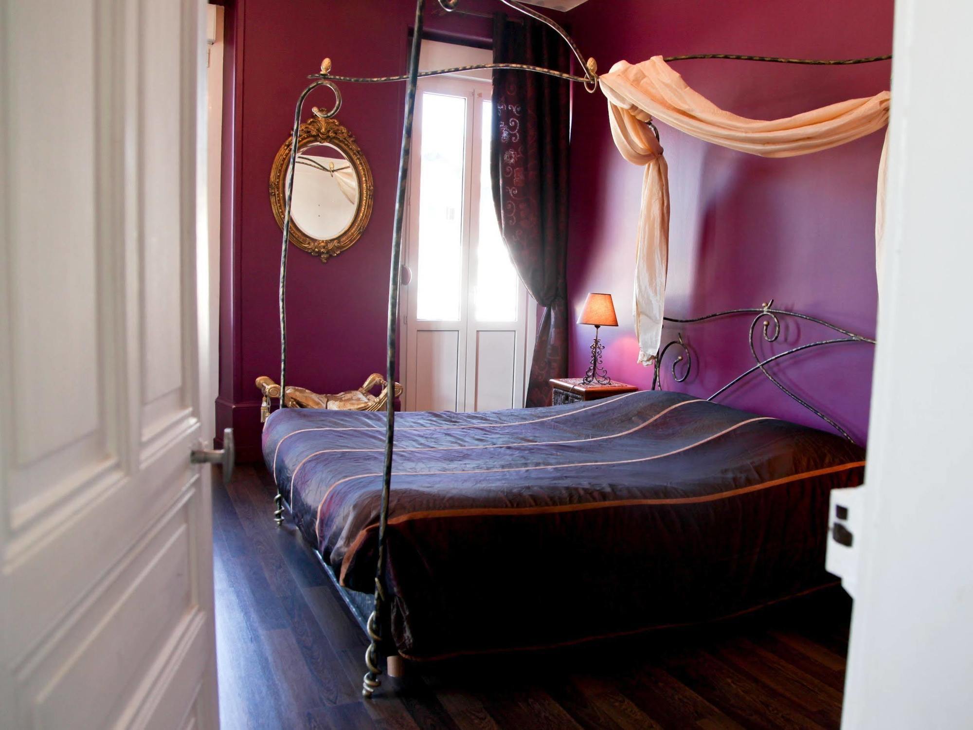 ג'רארדמר Logis Hotel Des Bains מראה חיצוני תמונה